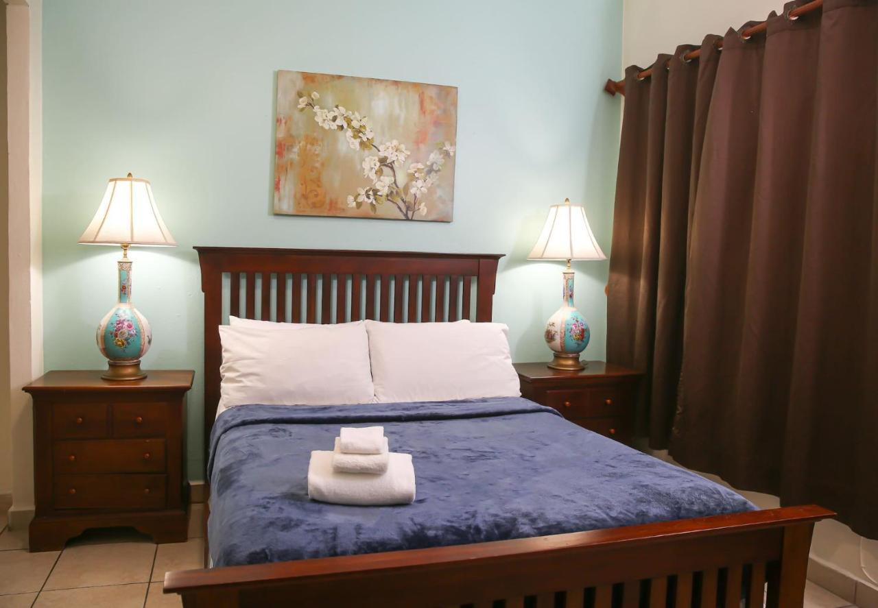 Сasa de vacaciones Prime Location At Condado 2br 1 Ba - 3 *