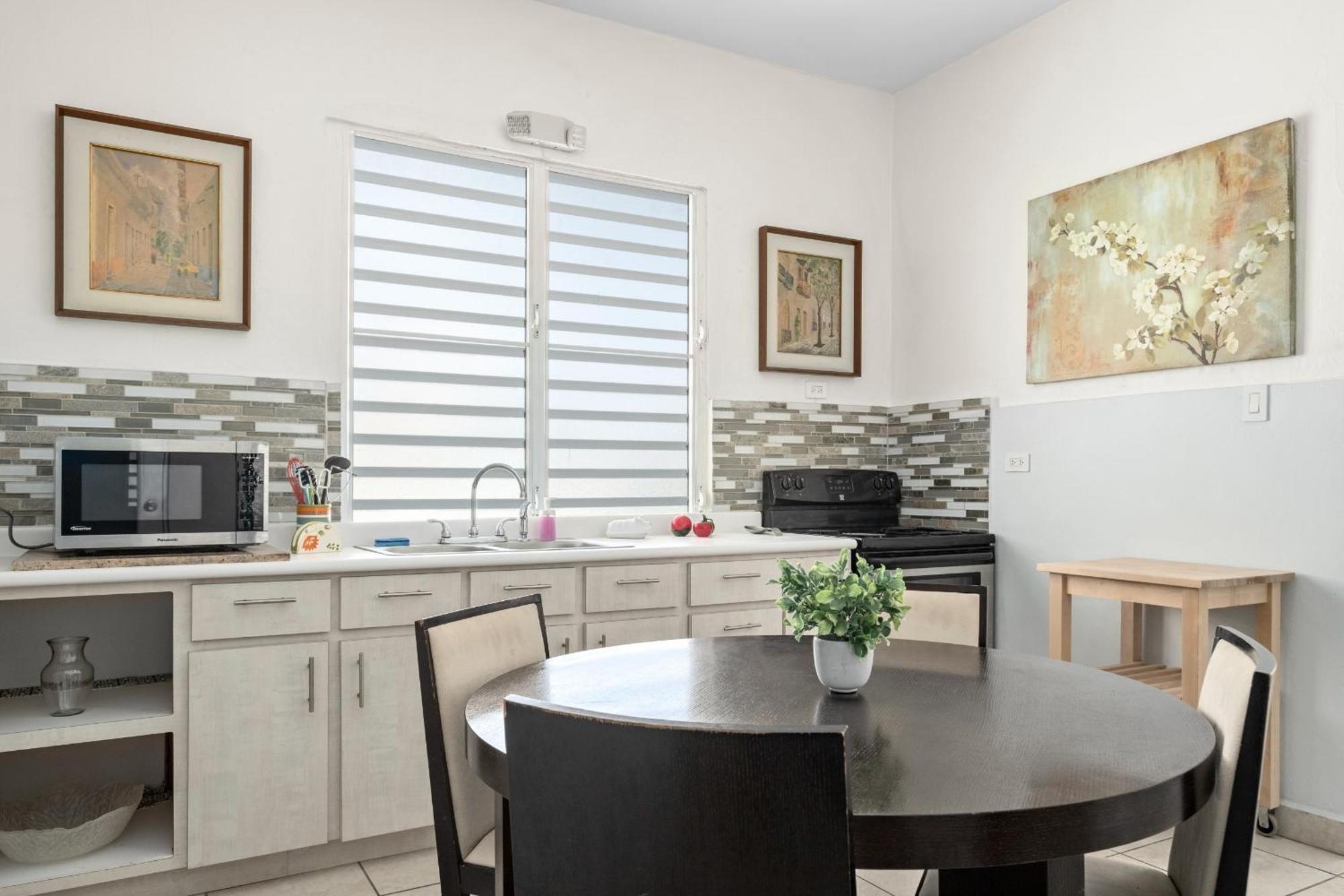 Сasa de vacaciones Prime Location At Condado 2br 1 Ba - 3 San Juan